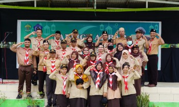 MEMPERINGATI HARI ULANG TAHUN PRAMUKA YANG KE-61 TAHUN