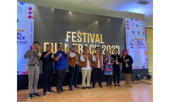 SMA NEGERI 2 SEBULU MENGIKUTI FESTIVAL DUAL TRACK TAHUN 2023 YANG DISELENGGARAKAN OLEH DISDIKBUD KALTIM 