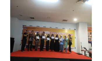 PRESTASI MEMBANGGAKAN DIRAIH OLEH SISWI SMA NEGERI 2 SEBULU DALAM LOMBA TANGKAS BERBAHASA INDONESIA