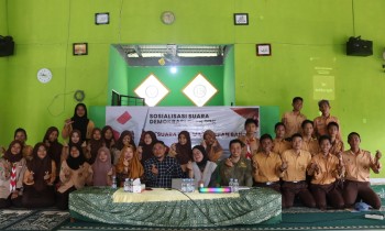 SOSIALISASI SUARA DEMOKRASI OLEH PPK (PANITIA PEMILIHAN KECAMATAN) SEBULU